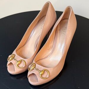 Gucci Women's Beige Peep-Toe Heels with Gold Detail